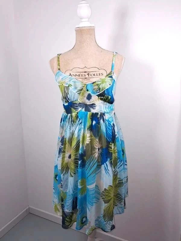 Robe d'été fleurie bleue et verte à volants – Taille 46 – Neuve sans étiquette