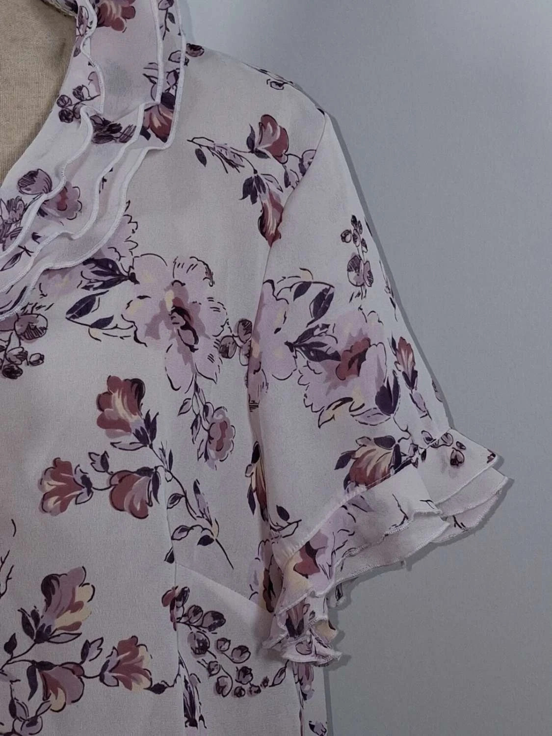 Blouse fluide fleurie rose et violette Daxon – Taille 46 – Daxon – taille XXXL / 46 / 18 5