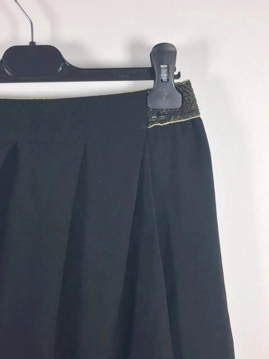 Jupe noire portefeuille Camaïeu – Taille S – Ceinture dorée – Très bon état – Camaïeu – taille S / 36 / 8 4
