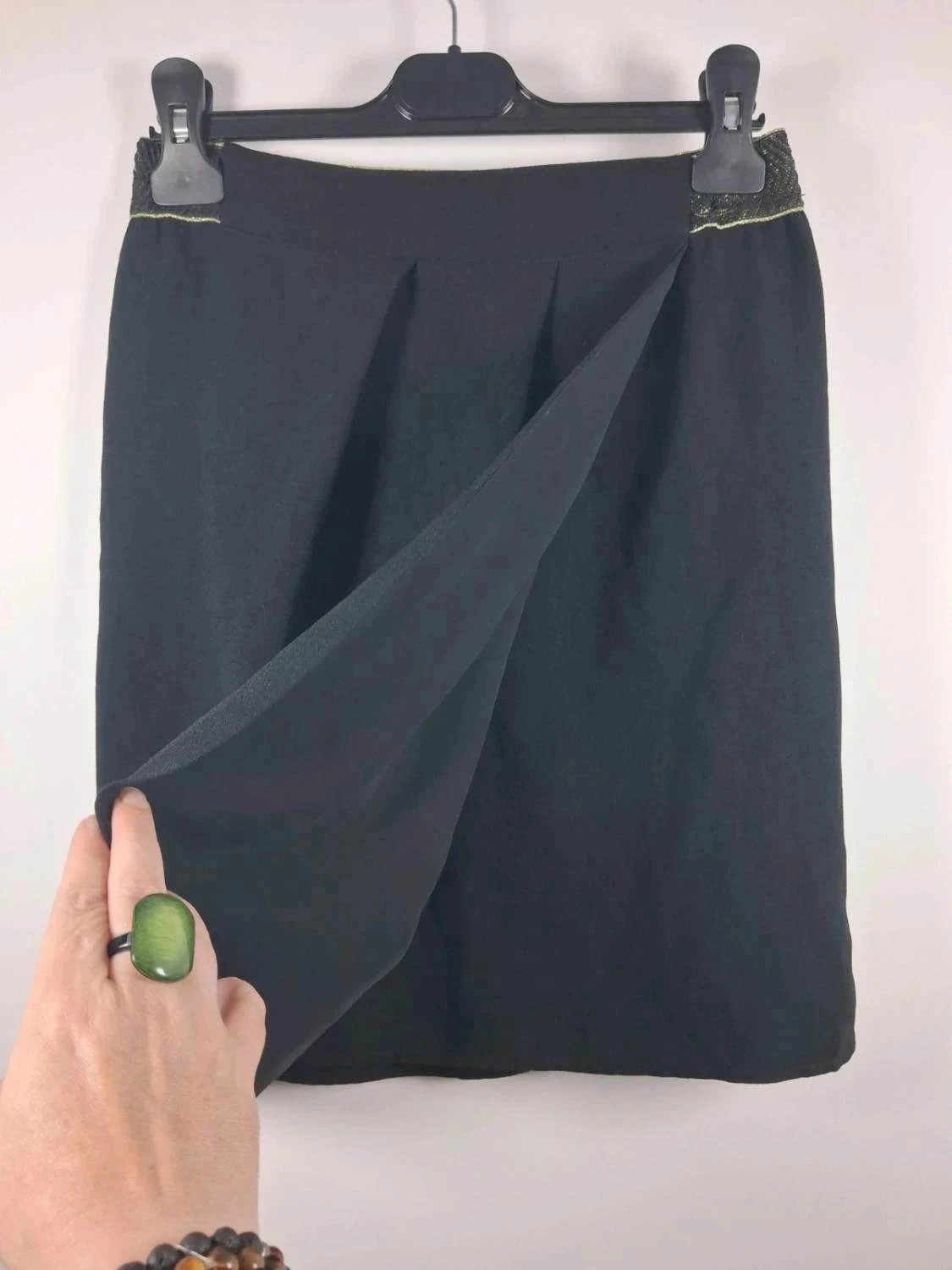 Jupe noire portefeuille Camaïeu – Taille S – Ceinture dorée – Très bon état – Camaïeu – taille S / 36 / 8