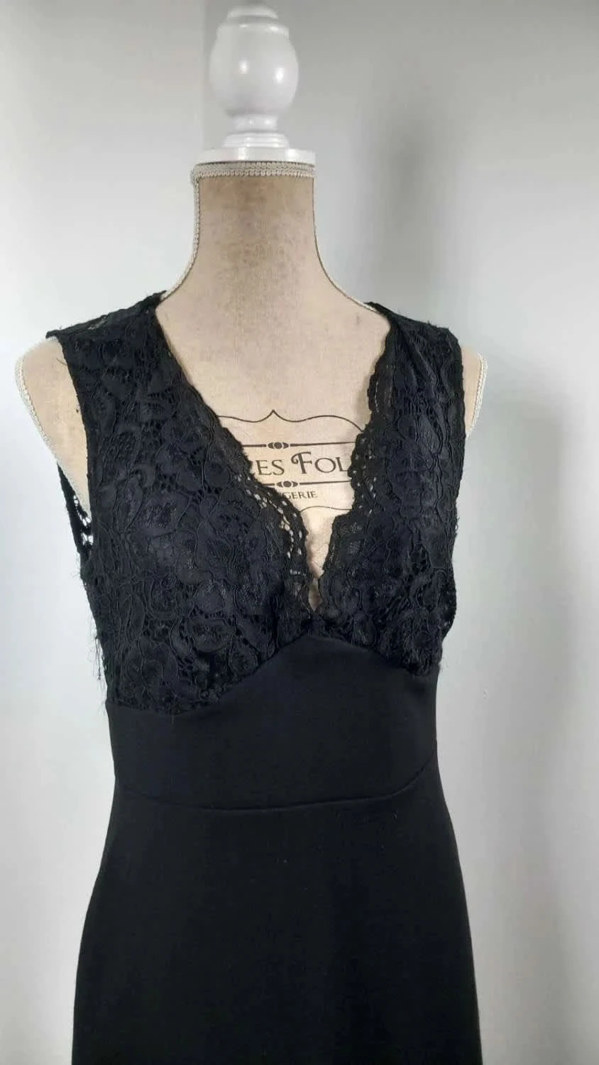 Robe Noire Chic Naf Naf – Dentelle Florale & Dos Travaillé – Taille 40 – Naf Naf – taille L / 40 / 12 2