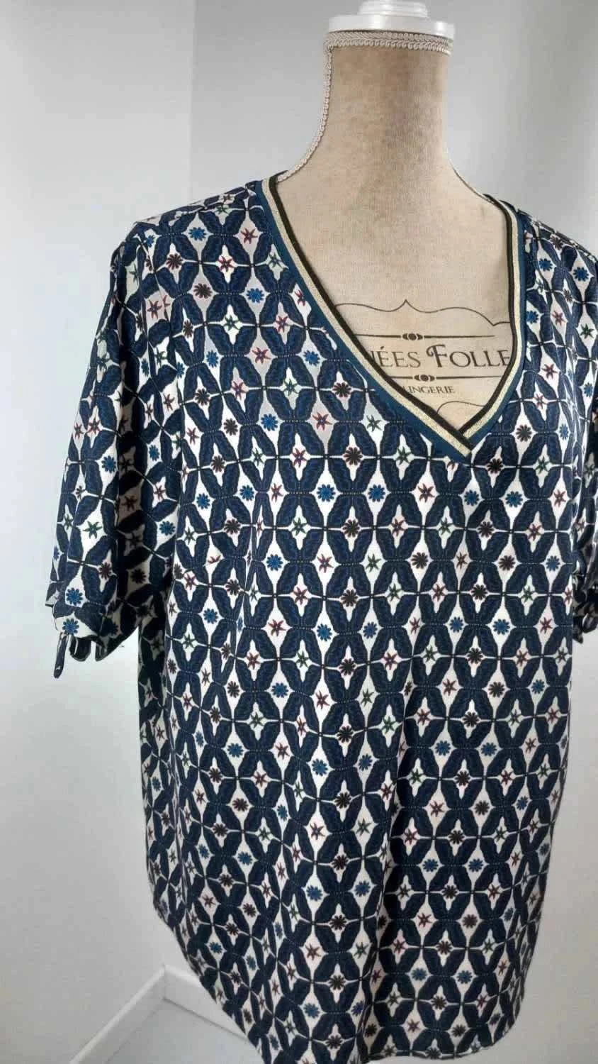 Tunique Graphique Chic – Bleu Marine & Motifs Géométriques – Taille 48 – NEUVE – taille 4XL / 48 / 20 2
