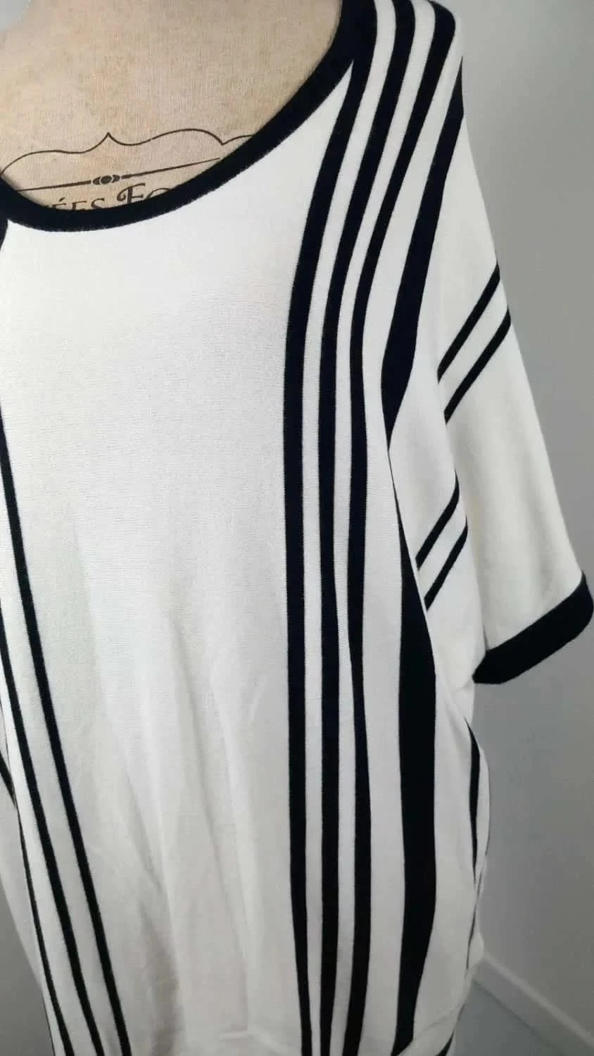 🖤 Haut Graphique Chic & Confort - Noir et Blanc - Taille 54/56 – taille 7XL / 54 / 26 3