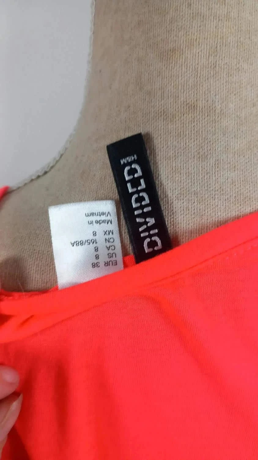 Tee-shirt Fluo Corail H&M Divided - Coupe Asymétrique - Neuf - Taille 38 – H&M Divided – taille M / 38 / 10 5