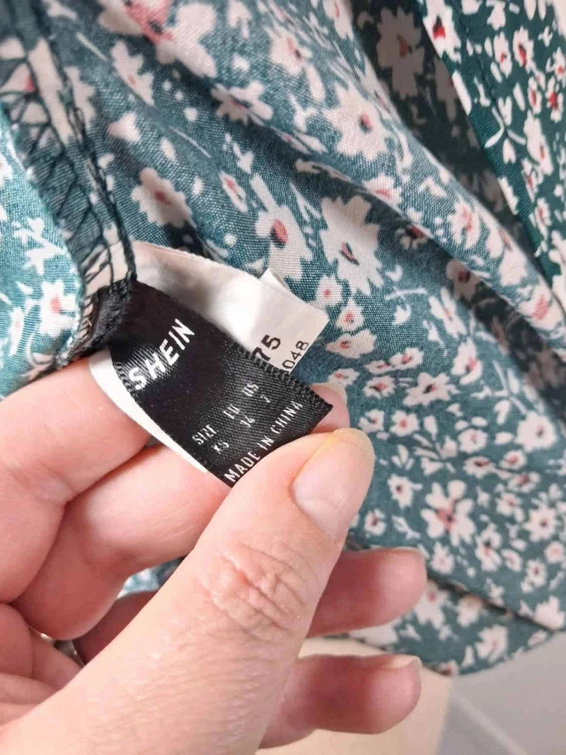 Top à Bretelles Fleuri SHEIN – Style Caraco Vert Émeraude – Taille XS (34) – Shein – taille XS / 34 / 6 5