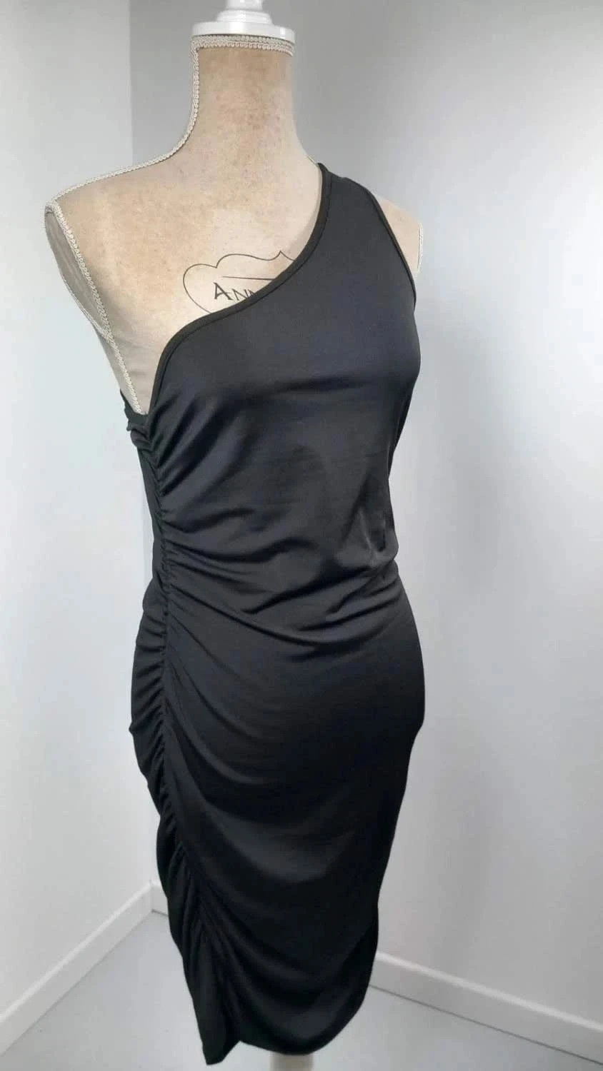 Robe de Soirée Asymétrique Noire – Fronces Latérales – Neuve – Taille L (40/42) – Shein – taille L / 40 / 12 2