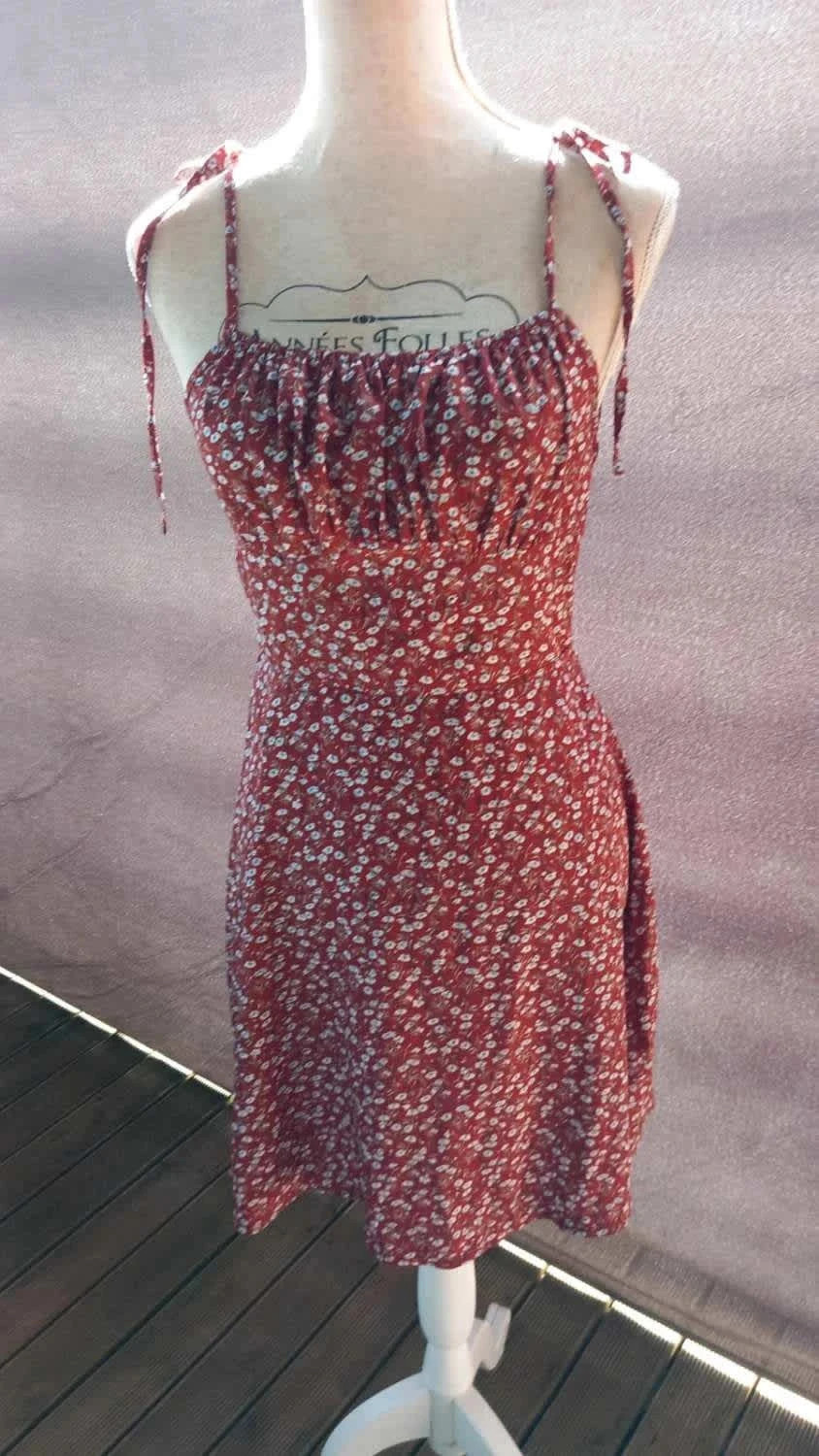 Robe Courte Fleurie à Bretelles Nouées - Shein - Taille S – Shein – taille S / 36 / 8 2