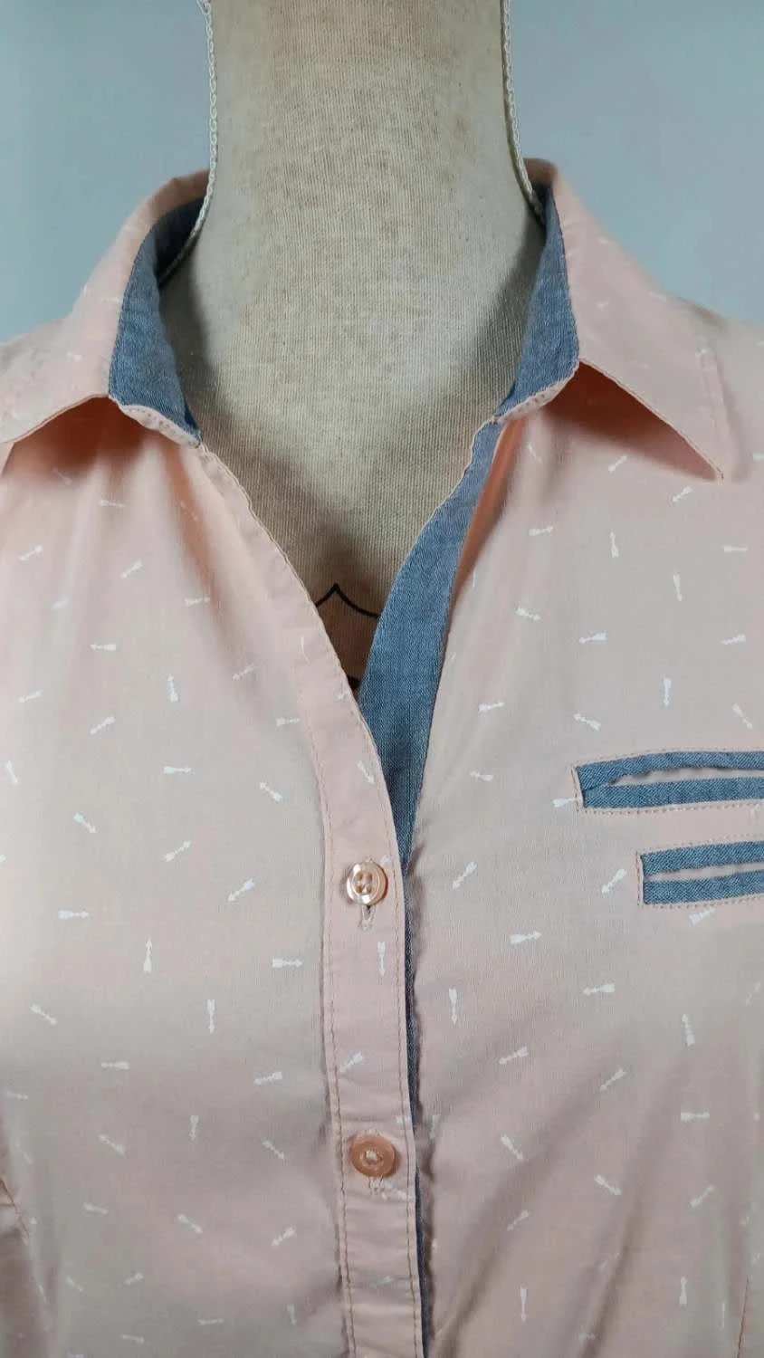 Chemise C'est beau la vie ! Saumon/Corail - Taille 40 - NEUF - Détails Chambray – C'est beau la vie – taille L / 40 / 12 3