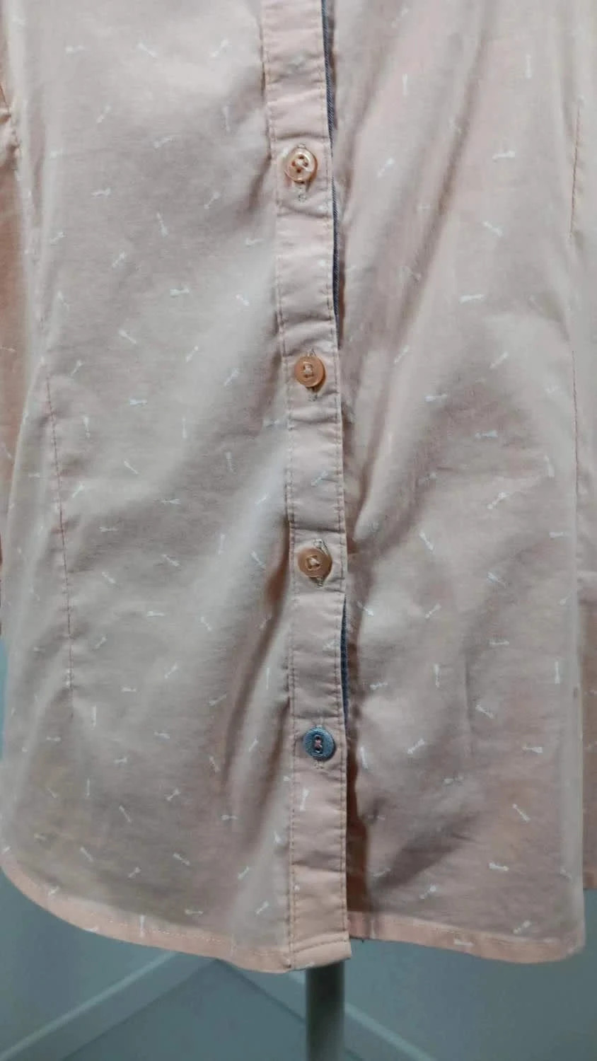 Chemise C'est beau la vie ! Saumon/Corail - Taille 40 - NEUF - Détails Chambray – C'est beau la vie – taille L / 40 / 12 5