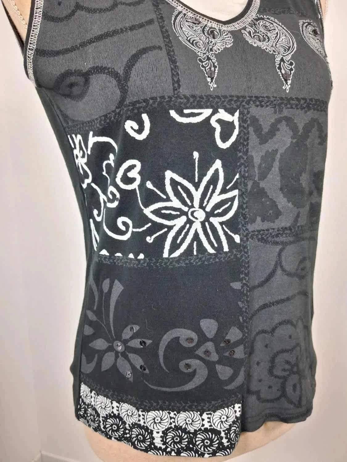 Débardeur Patchwork Kiabi Woman – Style Graphique & Strass – Taille 38/40 (M) – Kiabi – taille M / 38 / 10 3