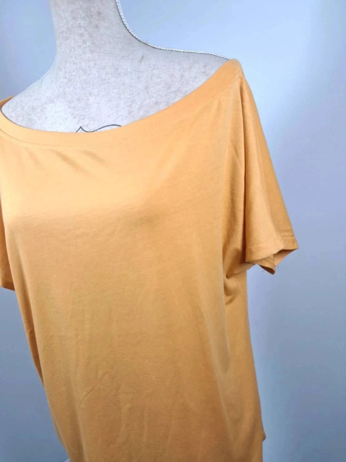 T-shirt Fluide Jaune Moutarde SHEIN – Col Bateau / Épaules Dénudées – Taille L (40/42) – Shein – taille L / 40 / 12 3