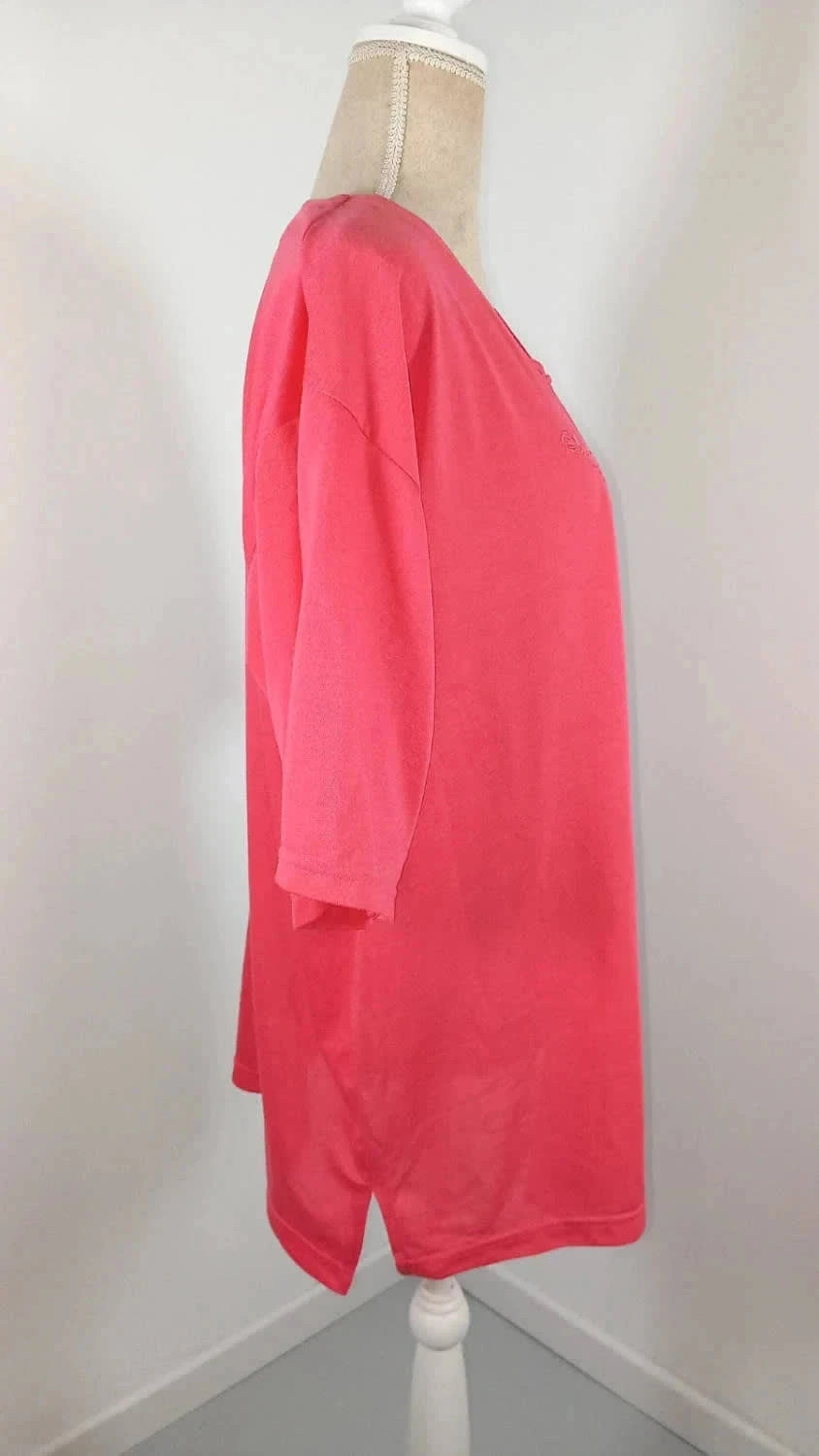 Joli Tee-shirt Manches Courtes Corail/Rose - "Hoang Collection" XXXXL - Broderies Fleurie – Vintage Dressing – taille 7XL / 54 / 26 5