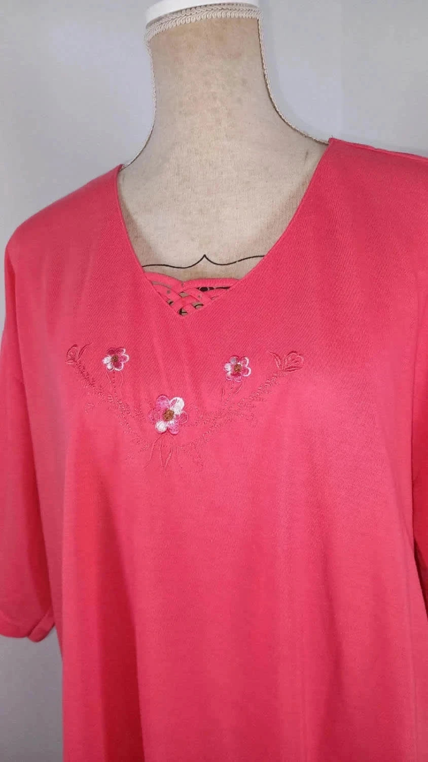 Joli Tee-shirt Manches Courtes Corail/Rose - "Hoang Collection" XXXXL - Broderies Fleurie – Vintage Dressing – taille 7XL / 54 / 26 2