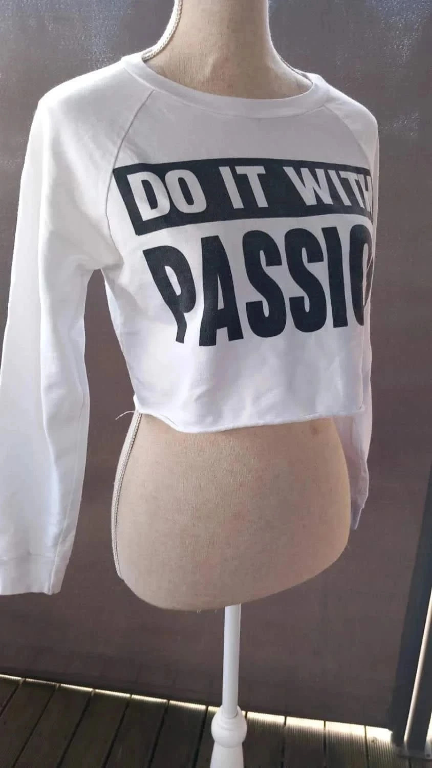 Crop Top Do It With Passion – Look Streetwear & Motivation marque Jennyfer taille s – Jennyfer – taille S / 36 / 8 3