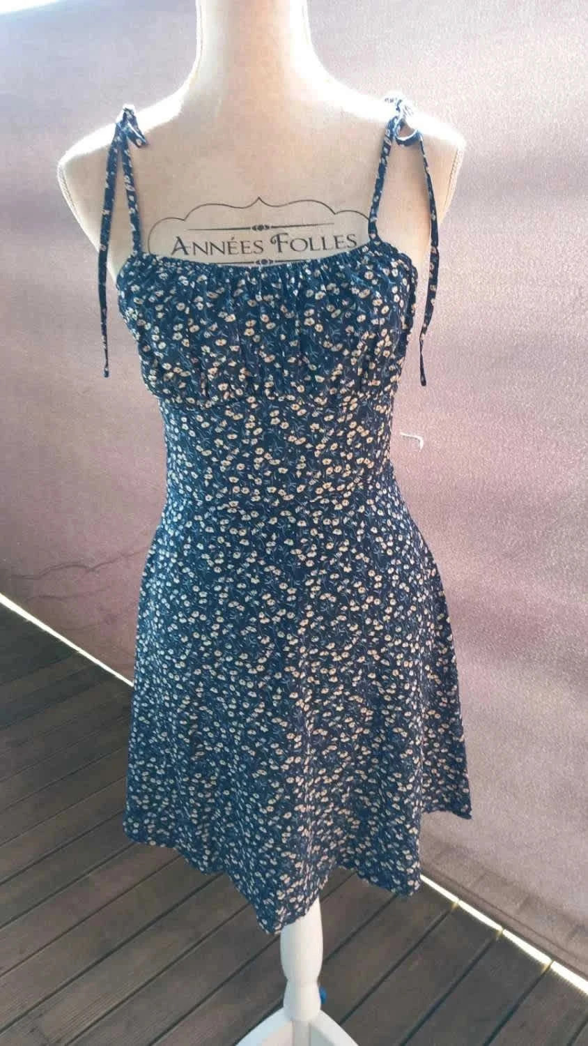Robe Courte Fleurie à Bretelles Nouées - Shein - Taille S – Shein – taille S / 36 / 8 2