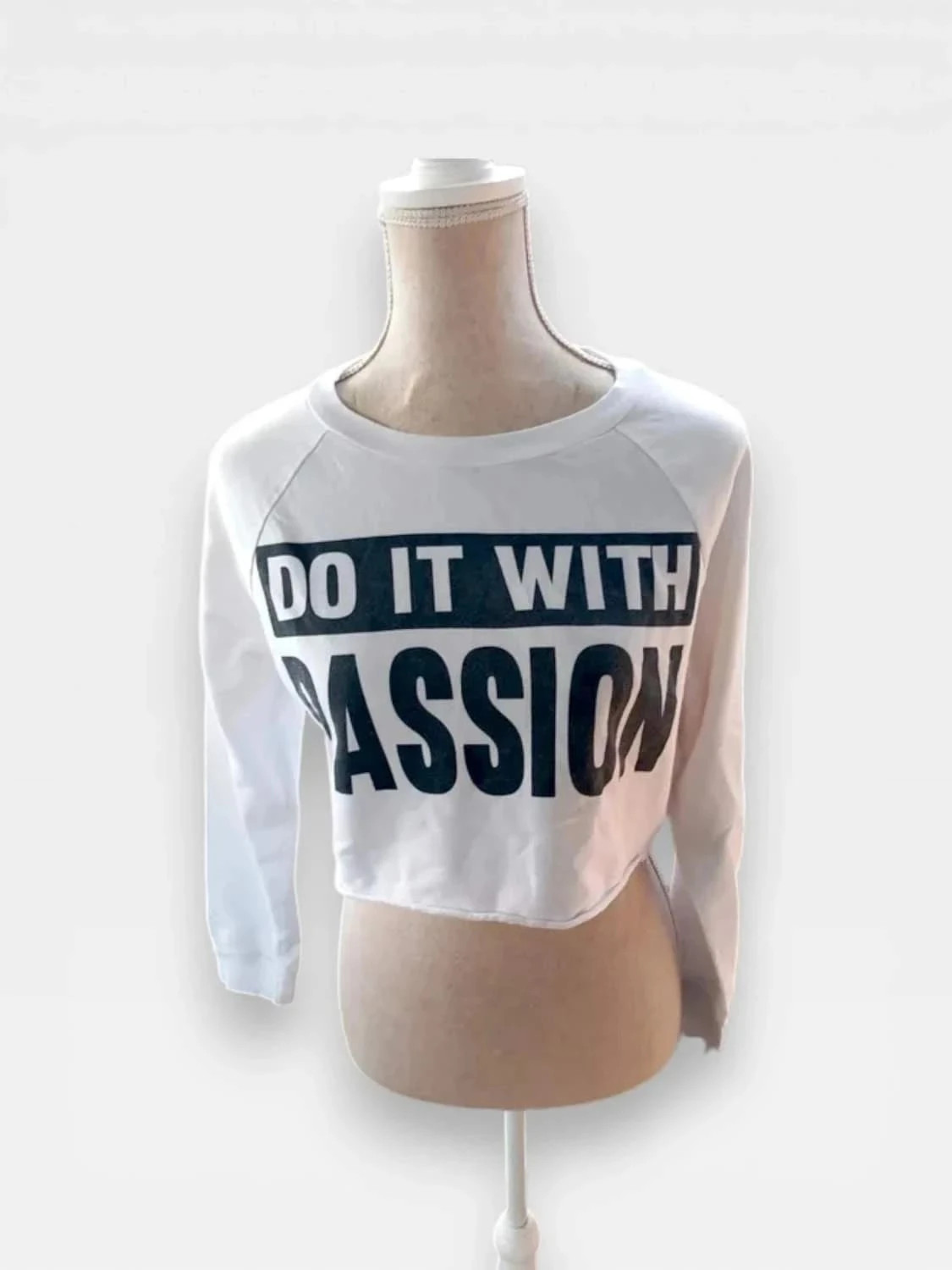 Crop Top Do It With Passion – Look Streetwear & Motivation marque Jennyfer taille s
