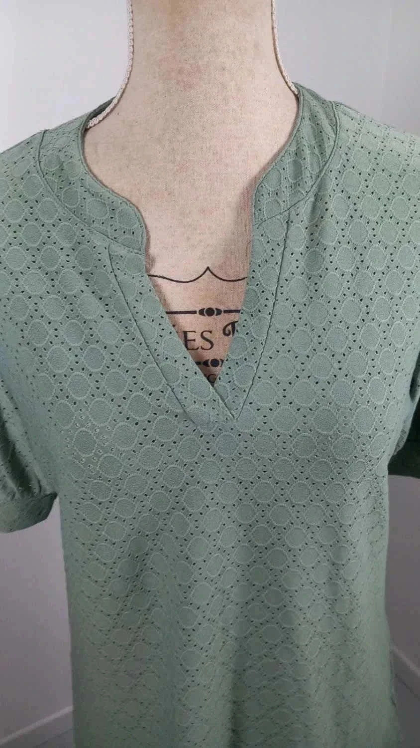 Haut Vert Sauge en Broderie Anglaise - Taille M (38) - Neuf sans Étiquette - Style Bohème Chic – Tendance – taille M / 38 / 10 3