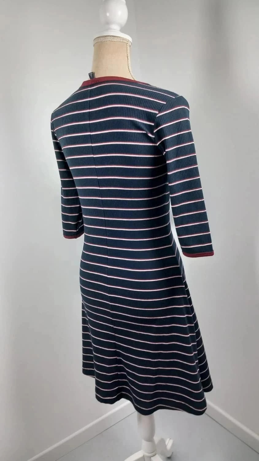 Robe Marinière KIABI Bleue et Rouge – Taille S – Kiabi – taille S / 36 / 8 4