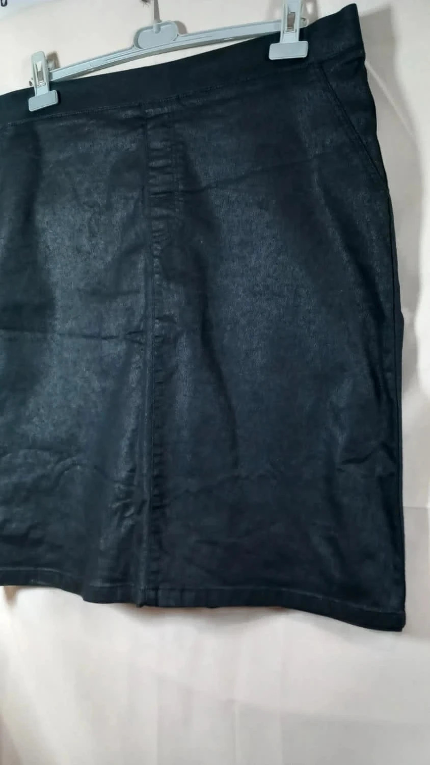 Jupe Droite Noire Toscane Neuf T4 (54) Effet Enduit / Simili Cuir – Toscane – taille 7XL / 54 / 26 2