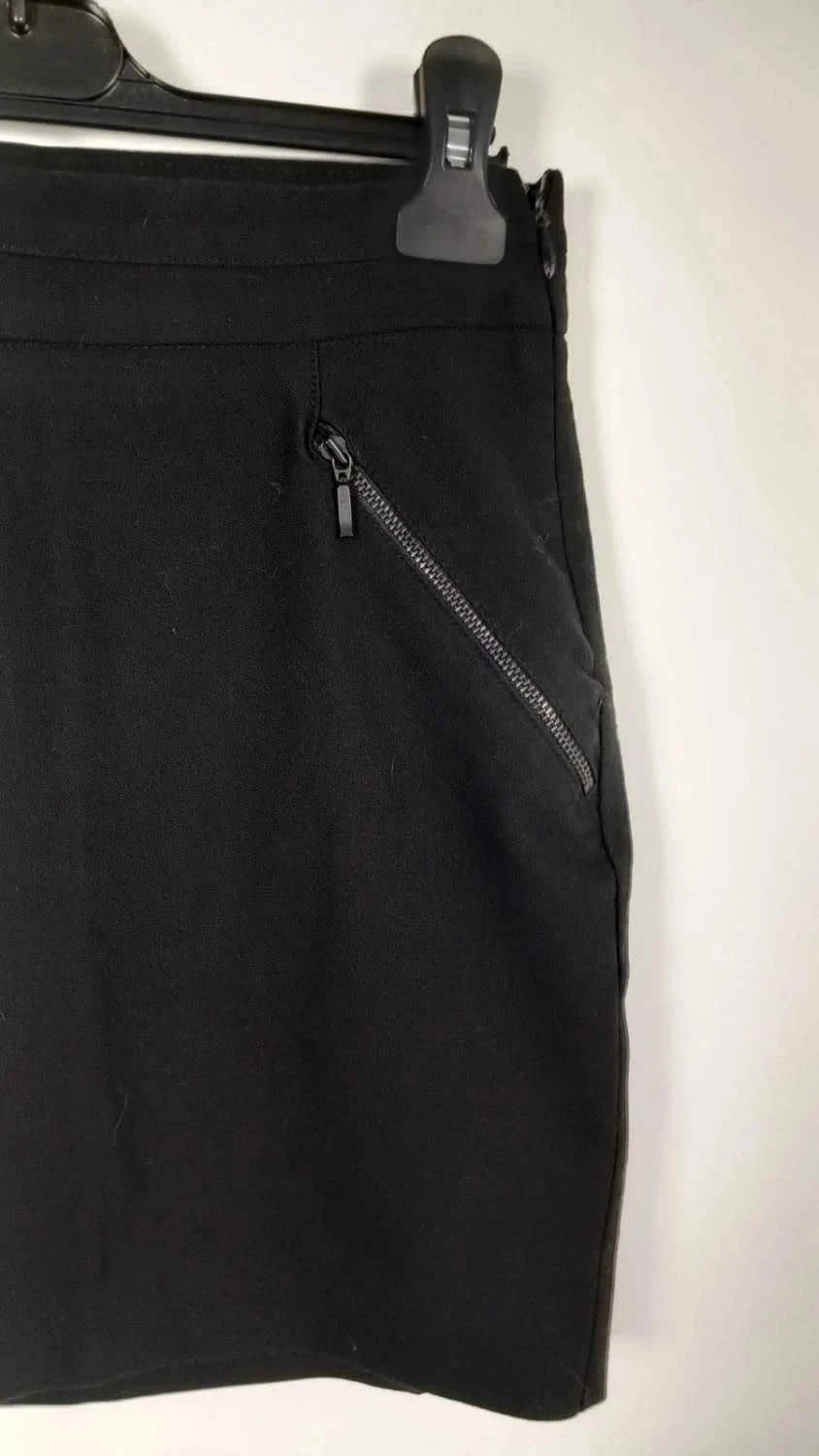 Mini Jupe Noire Zara - Taille 34 (XS) - Neuve - Détails Zips & Fentes - Coupe Droite Chic – Zara – taille XS / 34 / 6 4