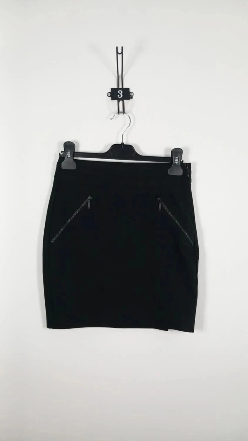 Mini Jupe Noire Zara - Taille 34 (XS) - Neuve - Détails Zips & Fentes - Coupe Droite Chic – Zara – taille XS / 34 / 6