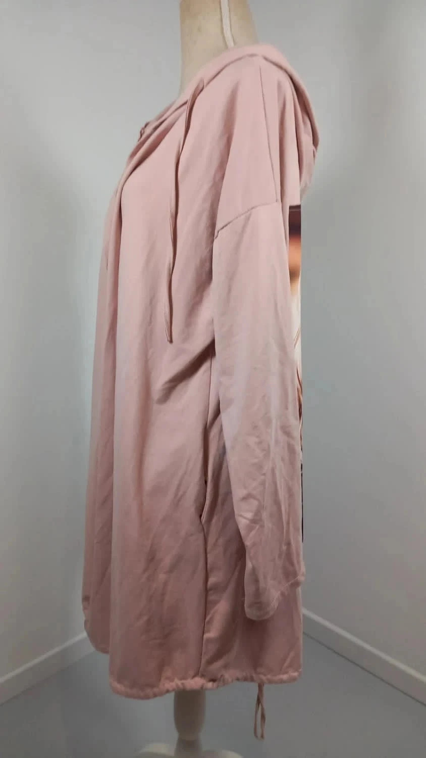 Veste Longue (Gilet) Rose Poudré à Capuche - Imprimé "Badass" Dorsal - T. 48/52 – taille 4XL / 48 / 20 5