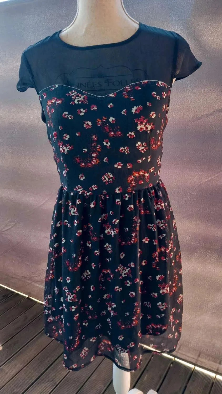 Petite Robe Noire & Grise Graphique – Fashion Private Company taille 38 – Fashion Private Company – taille M / 38 / 10 3