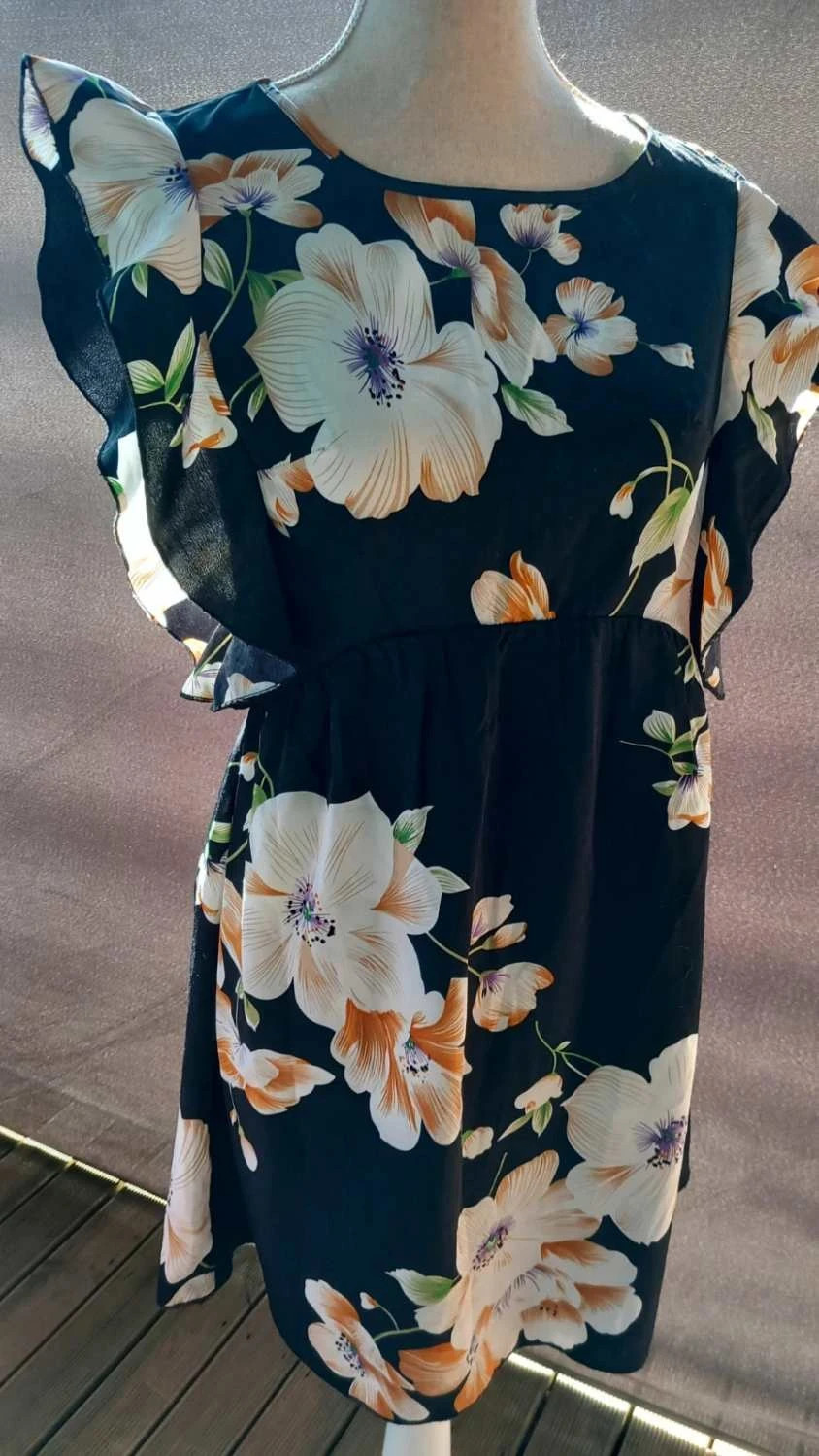 Ravissante Robe Fleurie à Volants - Shein - Taille XS – Shein – taille XS / 34 / 6 3
