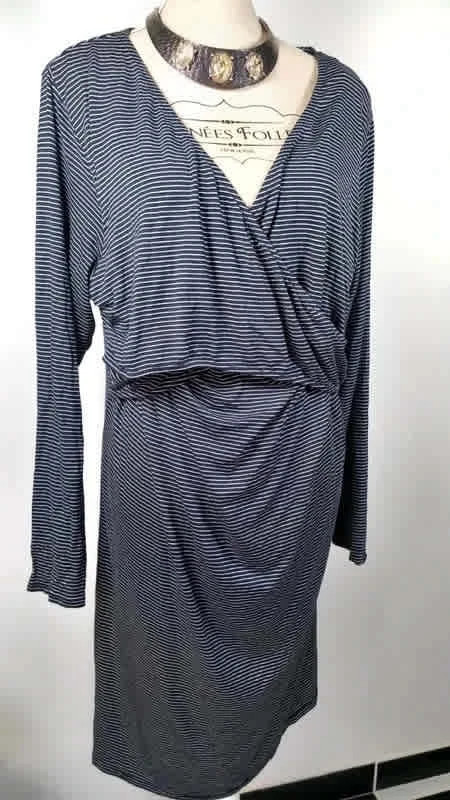 Belle robe marinière sexy spécial allaitement marque Kiabi taille XXL 50/52 – Kiabi – taille 6XL / 52 / 24 2