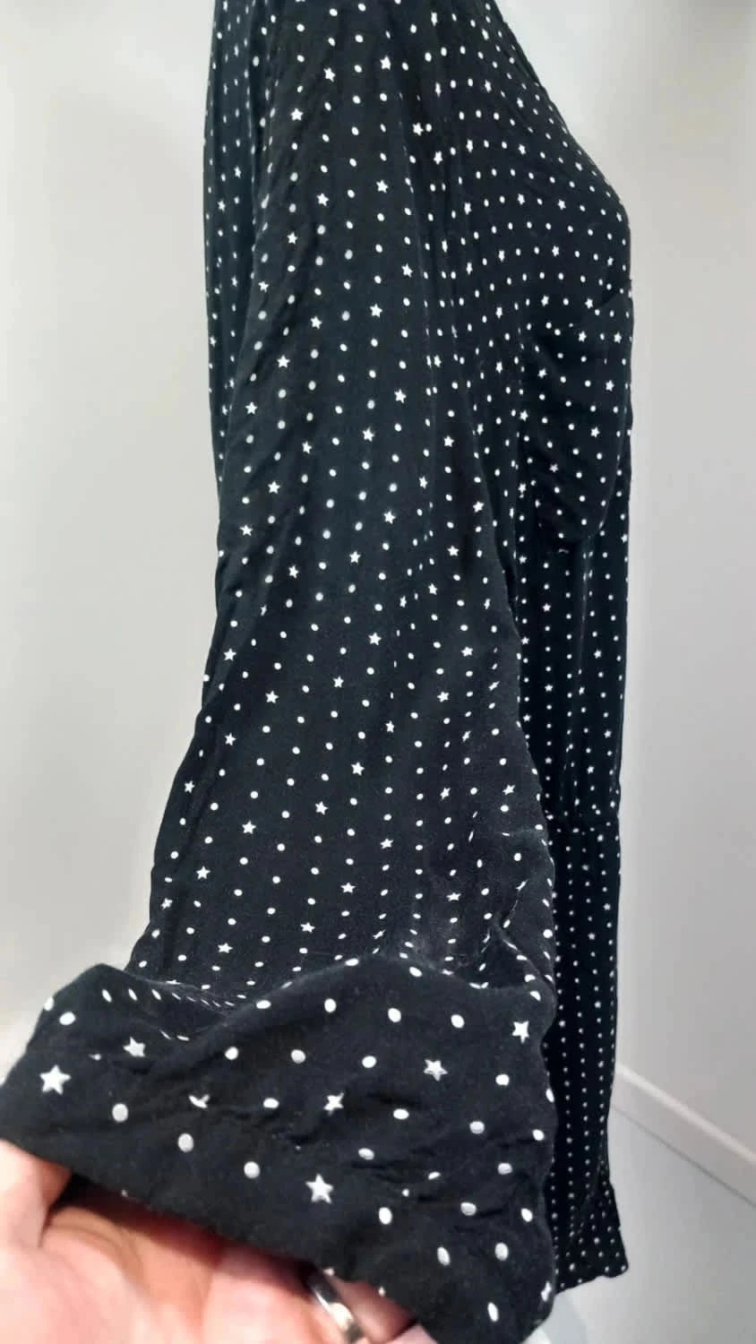 Robe/Tunique Noire "Étoiles" - Bonprix - T. 54 – Bonprix – taille 7XL / 54 / 26 5