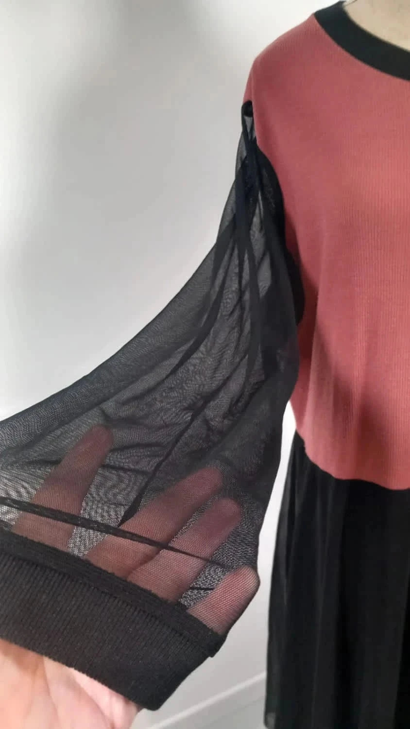 ROBE Pink Clove NEUVE - T. 56 - Bi-matière Brique/Noir Tulle et Côtes - Élégante et Tendance – Pink Clove – taille 8XL / 56 / 28 4