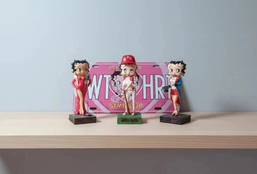 🍒Lot figurines Betty Boop avec sa plaque émaillée🍒 – taille Taille unique