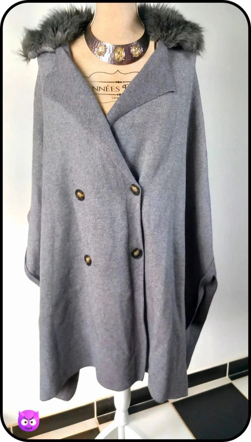 Zara Manteau Veste Cape Poncho col fausse fourrure grise taille – Zara – taille Taille unique 2