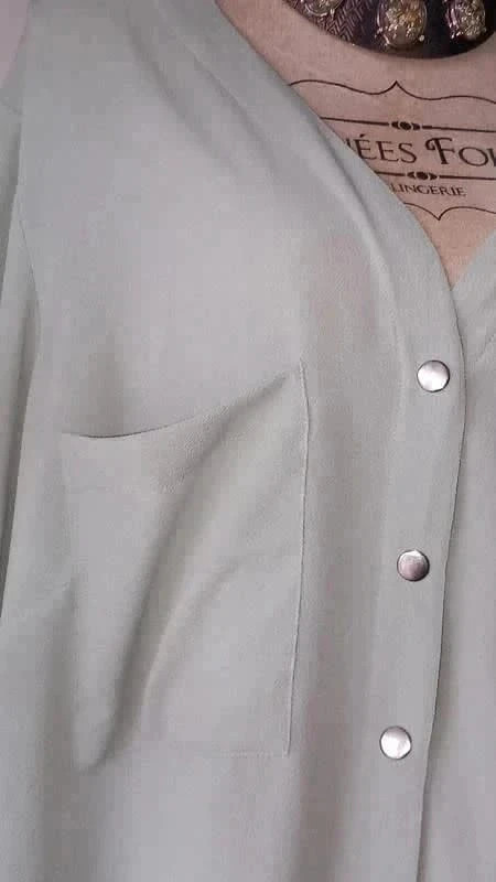 🍒Chemise vert menthe de chez Kiabi🍒 – Kiabi – taille 8XL / 56 / 28 3