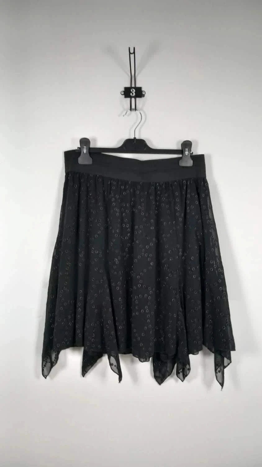 Jupe Noire en Tulle Ligne à suivre - Taille 42 - Coupe Asymétrique à Pointes - Très Bon État