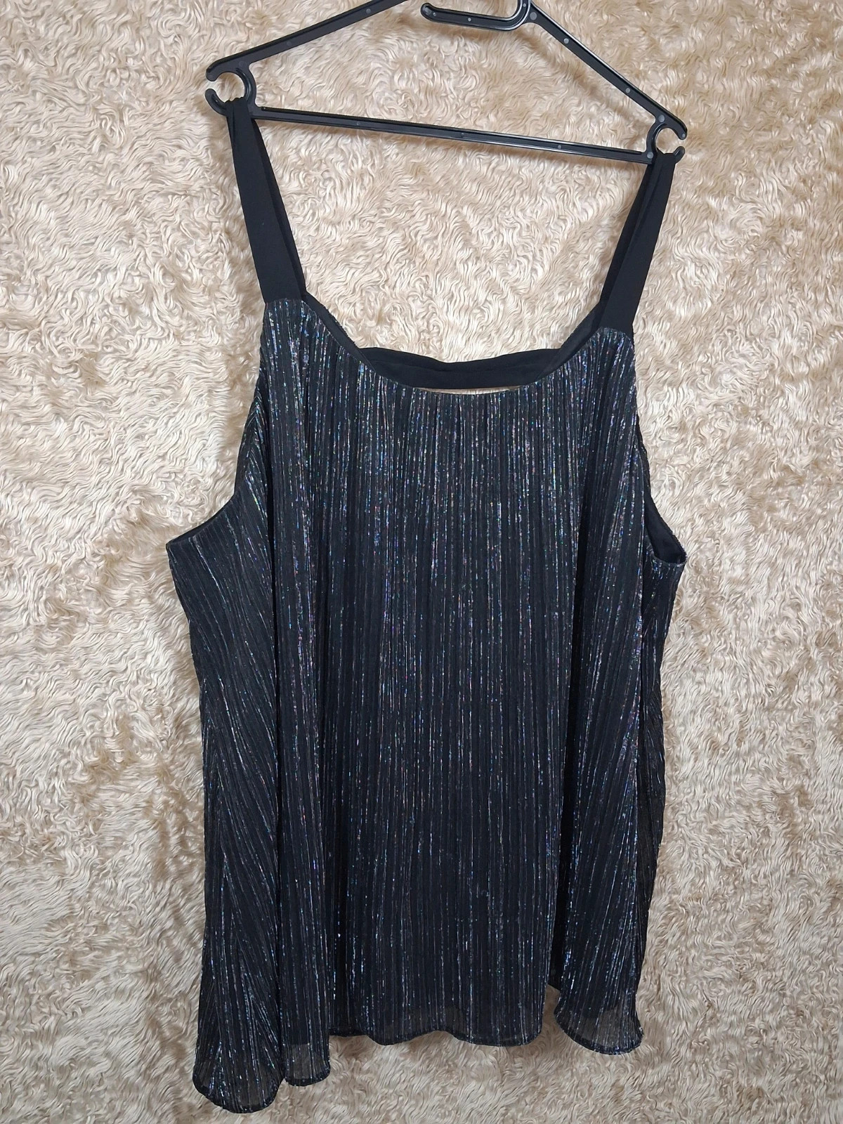 Top de soirée Kiabi noir plissé brillant taille 54/56 – Kiabi – taille 6XL / 52 / 24 2