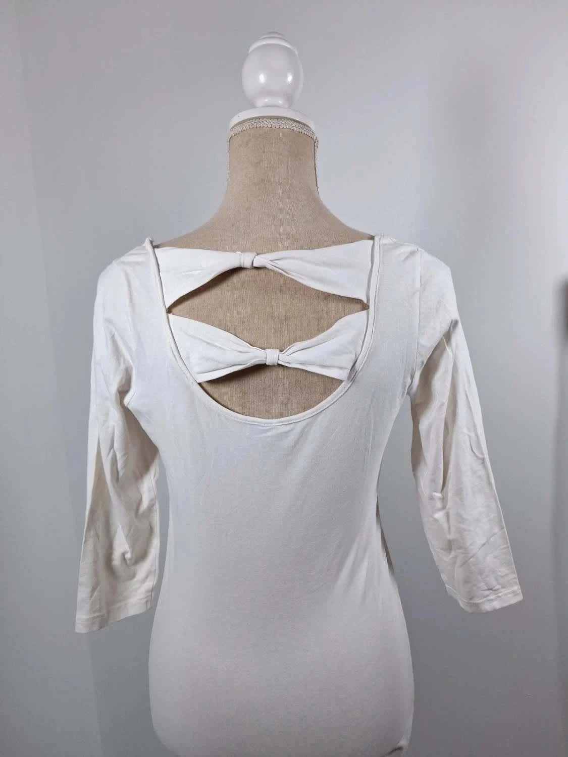 Top blanc Walk and Talk – Dos nu double nœud & Inscription léopard – Taille 38/40 – NEUF – Walk And Talk – taille M / 38 / 10 4