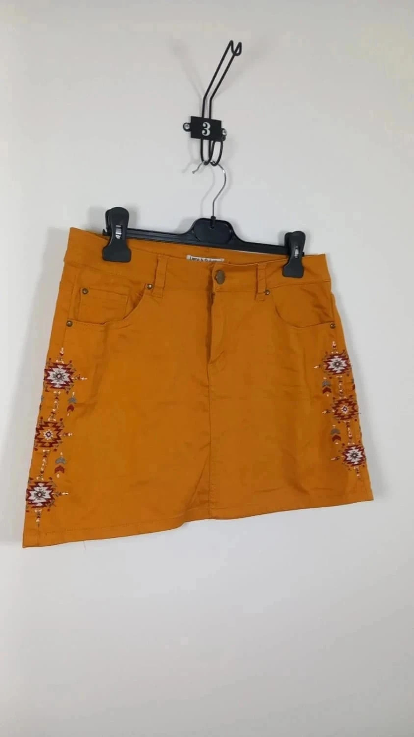 Mini-Jupe Fleurie Noire & Moutarde – Ligne à Suivre – T.38 – Très Bon État – Ligne à Suivre – taille M / 38 / 10 2