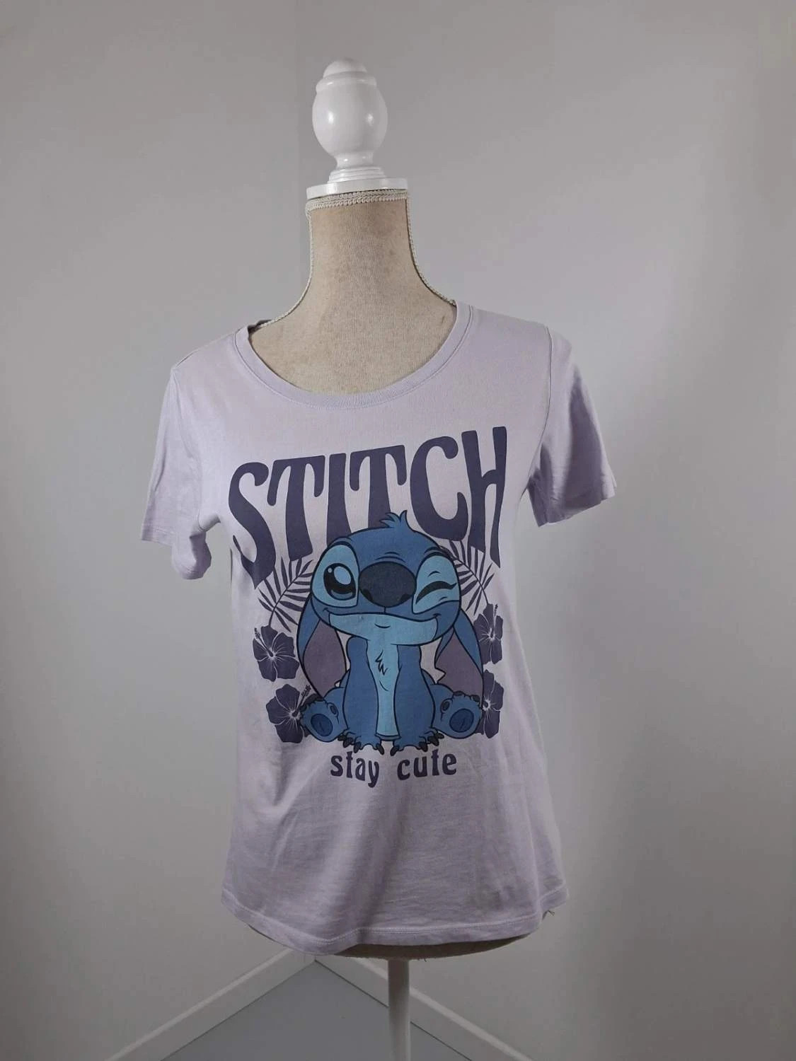 💙 T-shirt Disney Stitch - Stay Cute – État Neuf taille xs – Disney – taille XS / 34 / 6 2