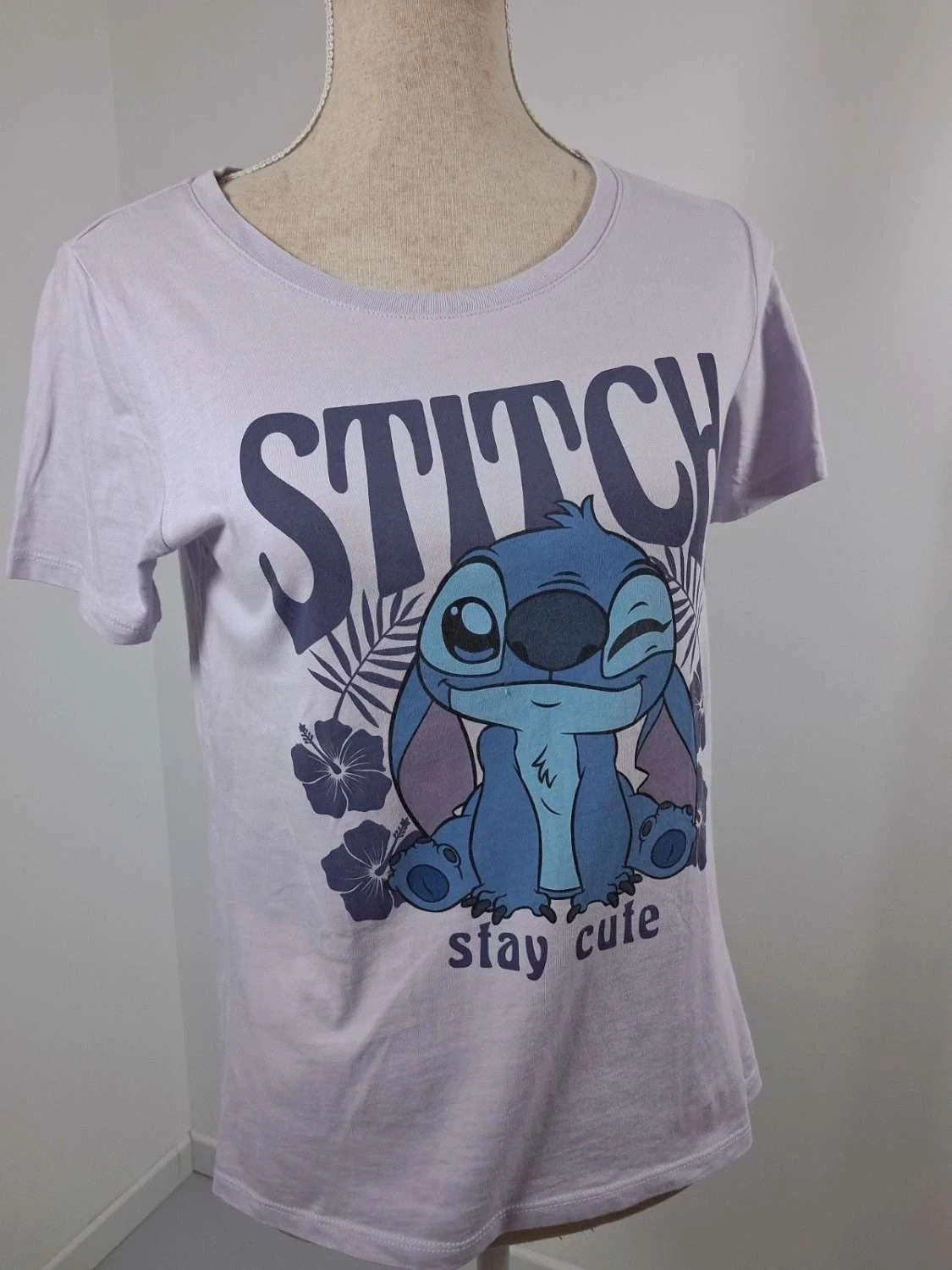 💙 T-shirt Disney Stitch - Stay Cute – État Neuf taille xs – Disney – taille XS / 34 / 6 3