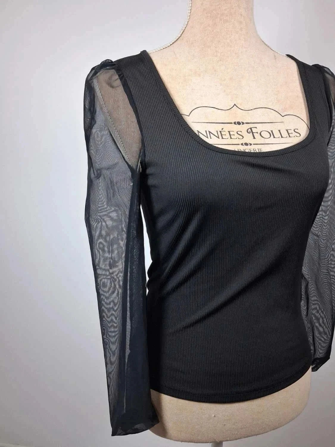 Haut Noir Shein Col Carré et Manches Longues en Voile Transparent Taille 36 – Shein – taille S 2