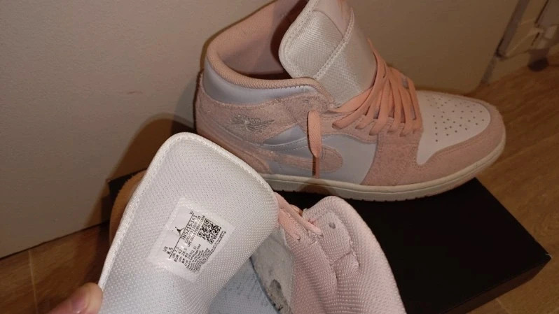 Nike Jordan 1 Mid Se Rose – Nike – taille 42 3