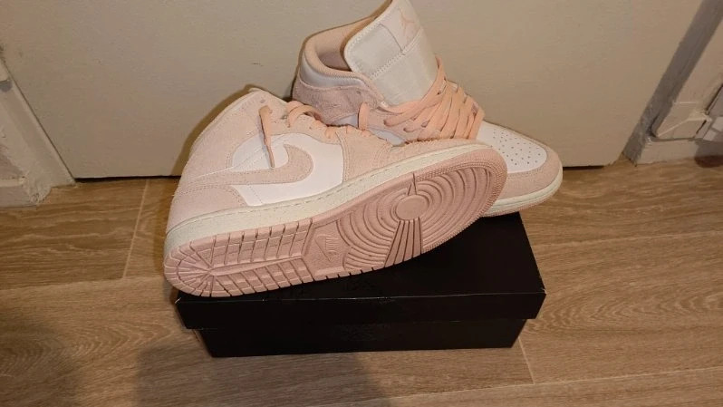 Nike Jordan 1 Mid Se Rose – Nike – taille 42