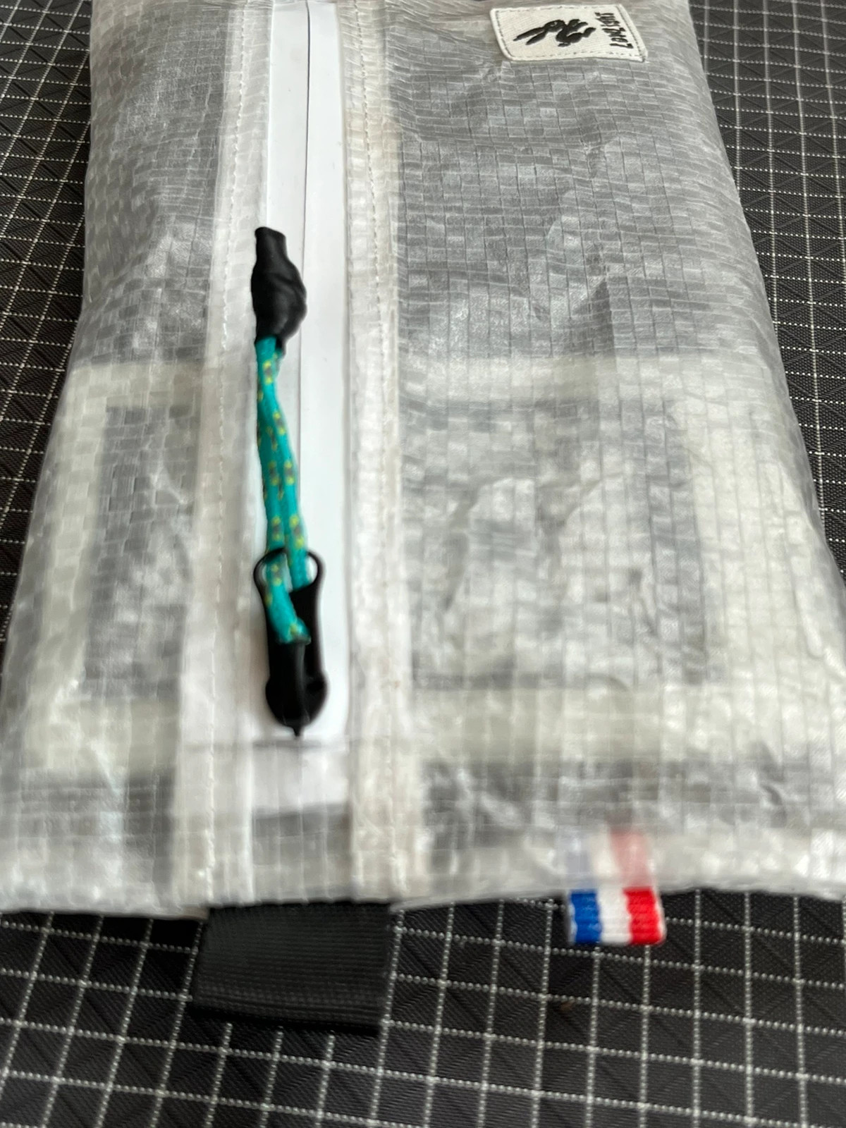 Pochette minimaliste translucide - Ultralight 10g – OUTDOOR 4