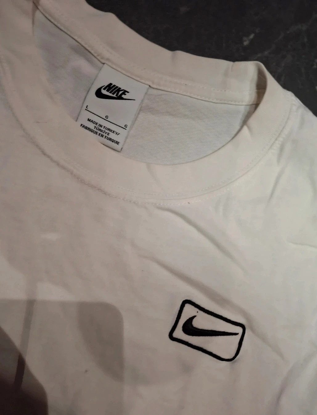 T-shirt Nike blanc / écru avec logo Taille L – Nike – taille L 3