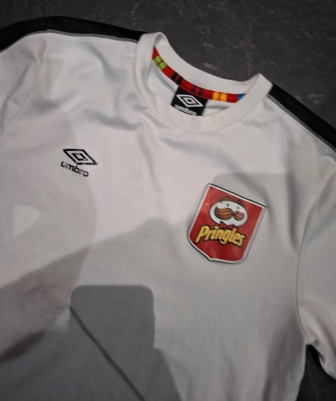 Tshirt sport foot umbro Pringles blanc taille M – Umbro – taille M 2