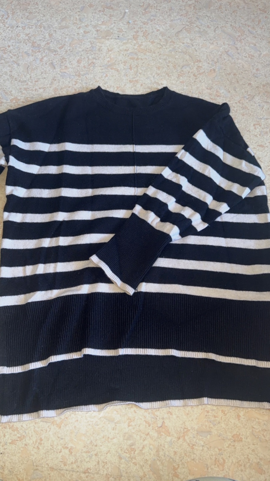 pull a rayures – Boutique indépendante – taille Taille unique 2