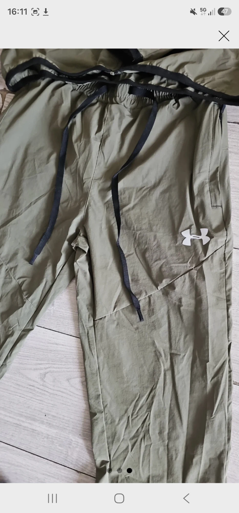 Ensemble de survêtement Under Armour vert olive