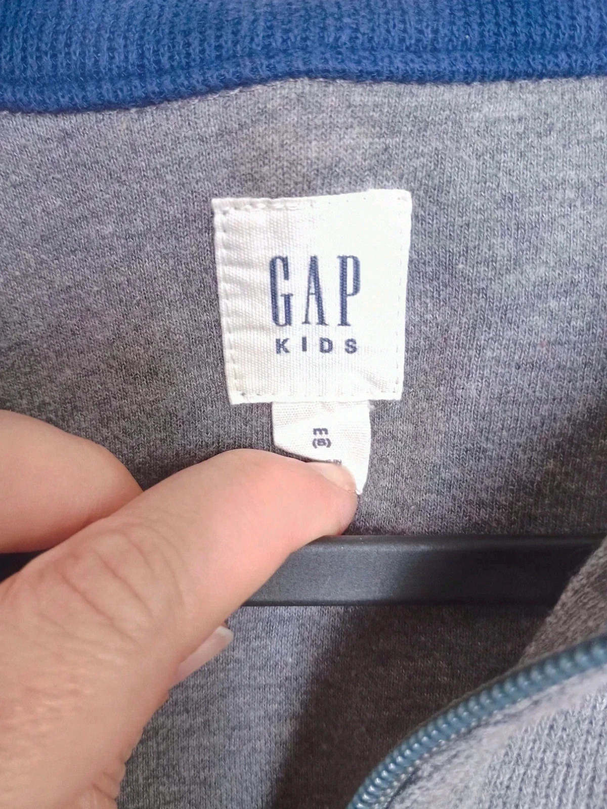 Sudadera de punto gris GAp Kids Talla M 8 años con cremallera – GAP – taille M 3