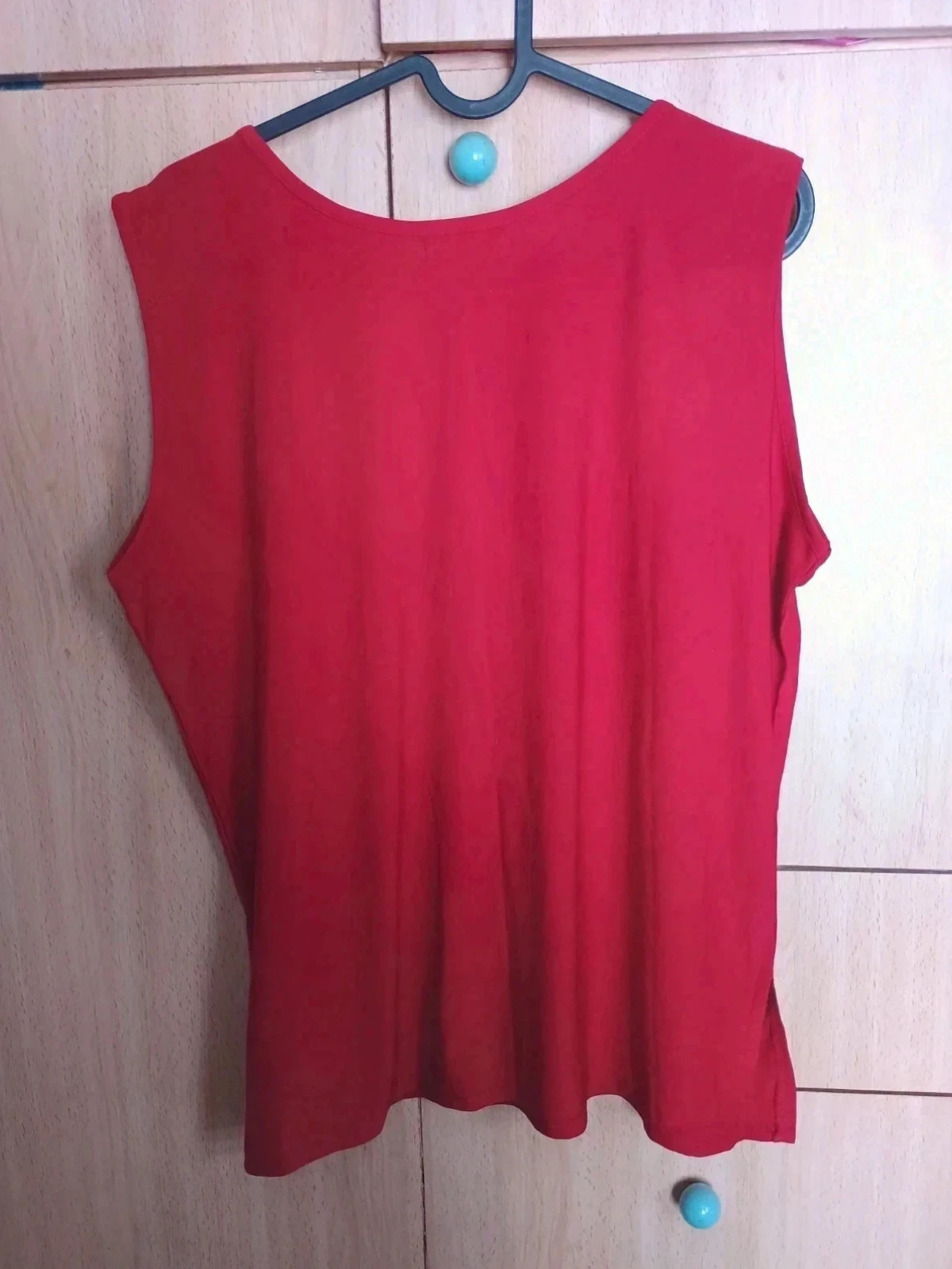 Camiseta roja sin mangas con lentejuelas Lauao Paris Talla XL – Lauao Paris – taille XL / 42 / 14 4